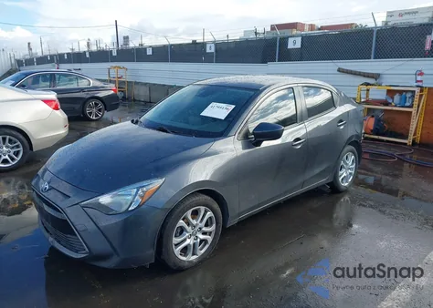 2017 Toyota Yaris Ia из США, поврежденный, VIN 3MYDLBYV8HY153524